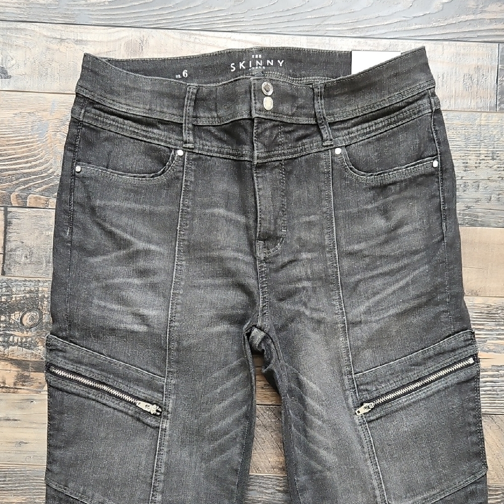 NWT White House Black Market Black Skinny Jeans
